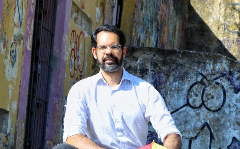 Livro 'Frevo noir' desconstrói clichê da alegria no Nordeste