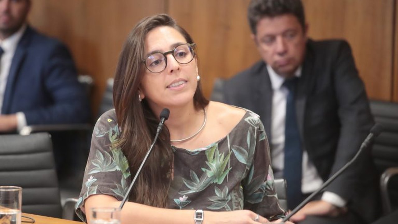 Deputada Natália Bonavides relata ter recebido ameaça de violência sexual e esquartejamento