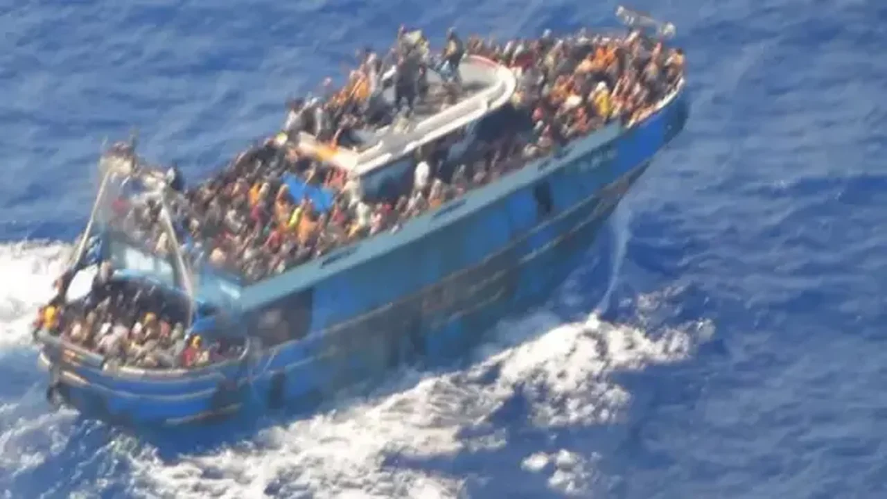 Guarda costeira grega jogou imigrantes ao mar e provocou morte de mais de 40, revelam testemunhas