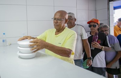 "Almoçar no Restaurante Popular virou tradição", diz cliente que frequenta o local há 10 anos