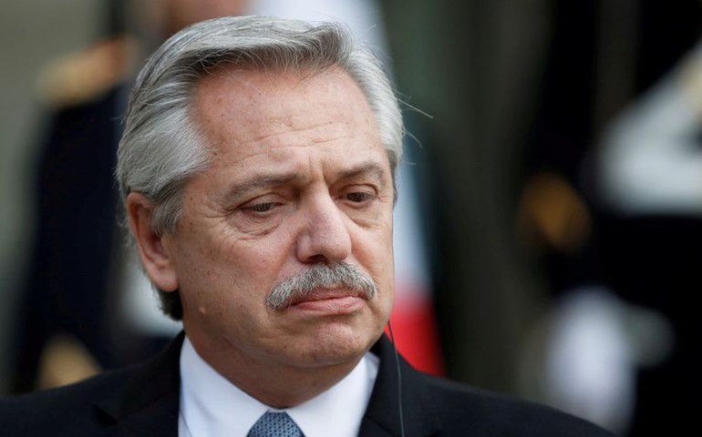 Argentina anuncia confinamento total por nove dias, no pior momento da pandemia