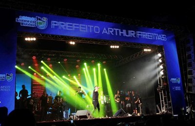Procissão e shows marcam  encerramento da Festa da Padroeira em Santana do Mundaú   