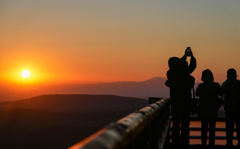 Conferência de Desenvolvimento da Indústria de Turismo da Província de Heilongjiang Alimenta Desenvolvimento do Turismo de Alta Qualidade