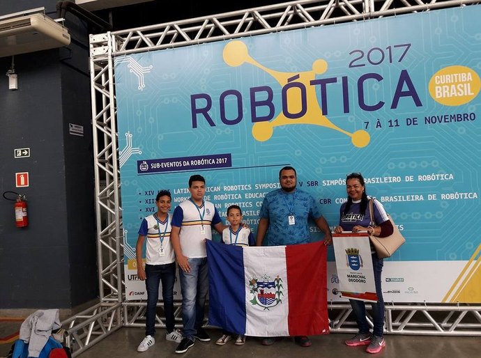 Alunos deodorenses disputam Olimpíada Brasileira de Robótica no PR