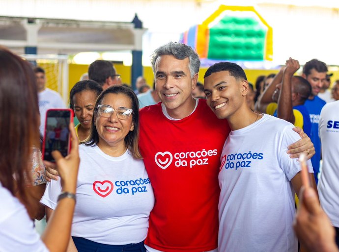Rafael Brito participa da primeira edição do “Corações da Paz nas Escolas” e destaca força da comunidade na prevenção à violência
