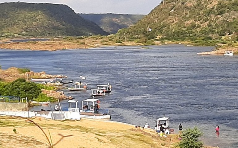 Cultura na beira do Rio: feriadão em Piranhas tem atração cultural com os 10 anos do Vozes do Velho Chico