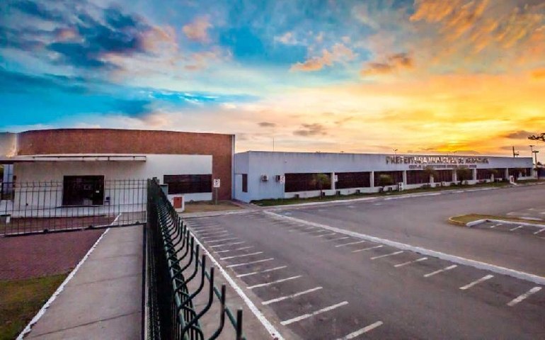 Prefeitura decreta ponto facultativo na quinta (8) e terá horário especial na sexta (9)