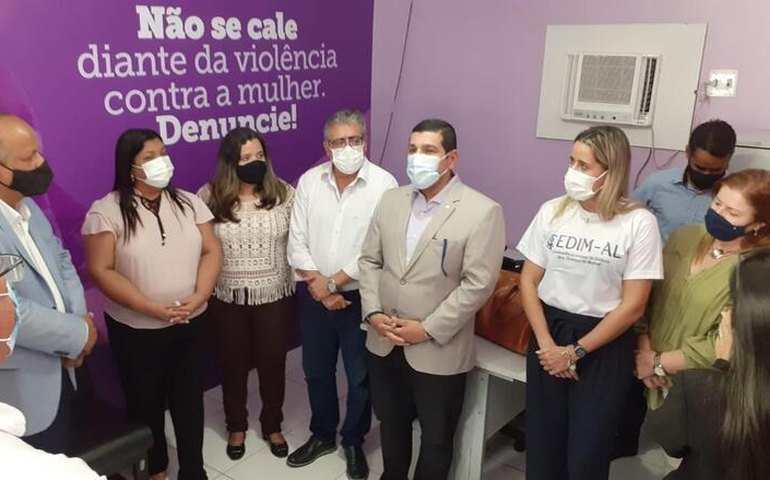 Semudh e SSP inauguram Núcleo Integrado de Atendimento à Mulher na central de flagrantes na capital