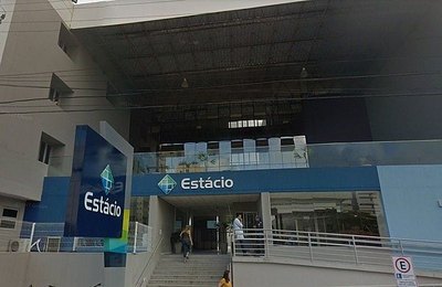 Estácio Maceió promove ponto gratuito de troca de figurinhas da Copa aberto ao público