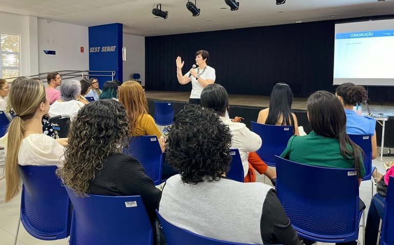 Profissionais do Hospital de Emergência do Agreste são capacitados sobre comunicação para doação de órgãos