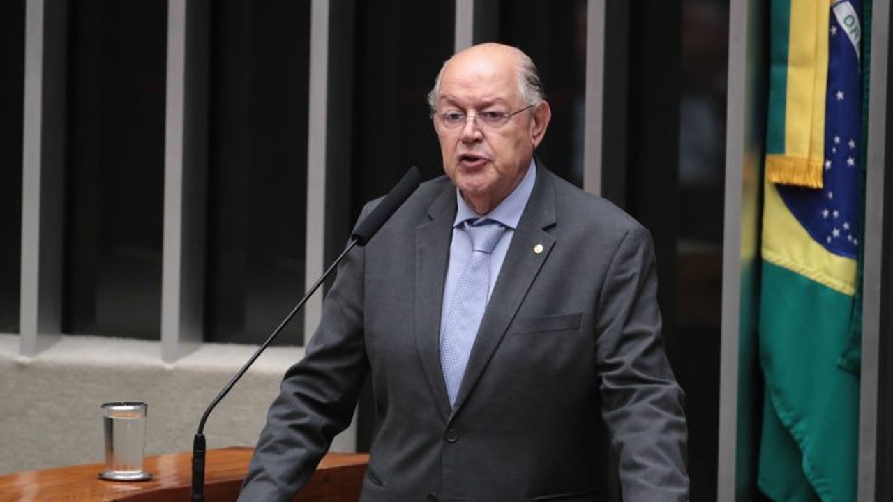 Lei da Ficha Limpa completa 16 anos com mudanças e contestação no STF