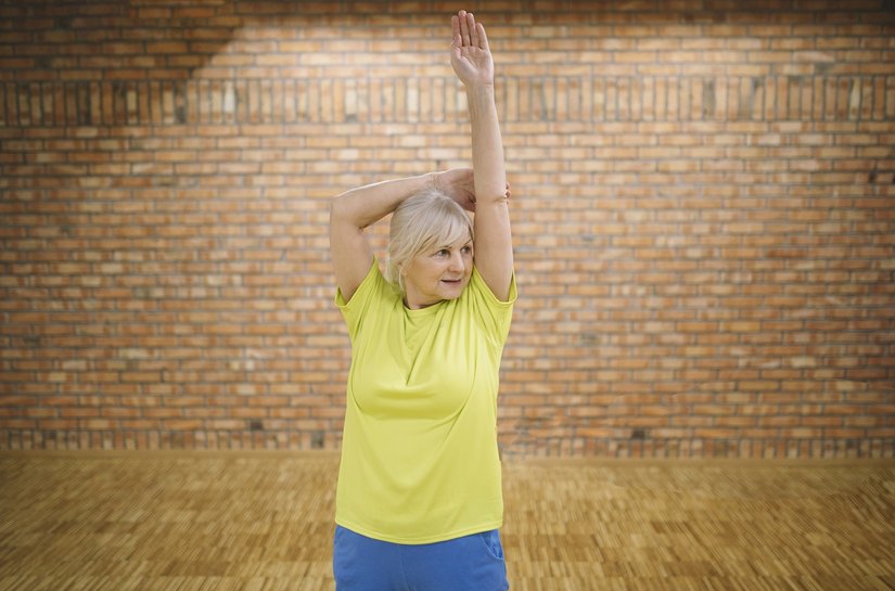 Atividade física ajuda a combater desconfortos da menopausa; alerta professor