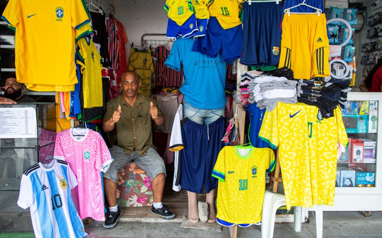 Jogo do Brasil altera funcionamento de mercados públicos nesta sexta (9)