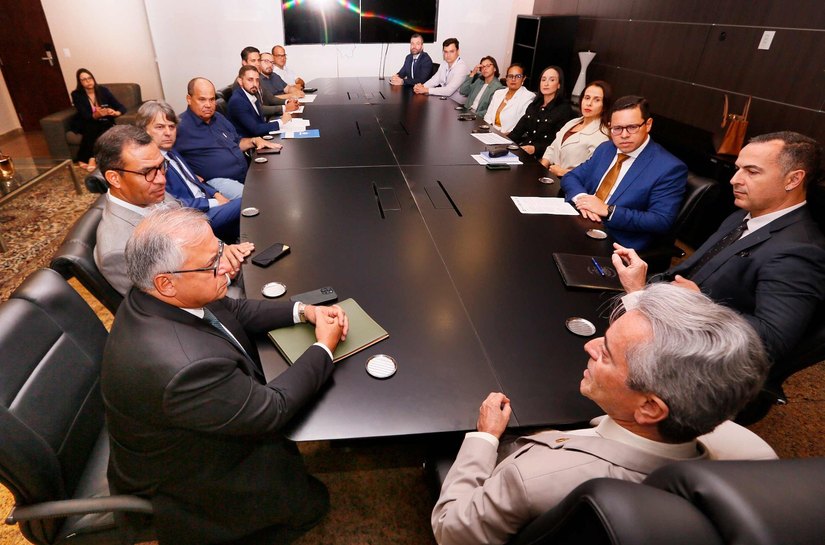 TJAL e Estado de Alagoas discutem bloqueios judiciais de processos relacionados à saúde