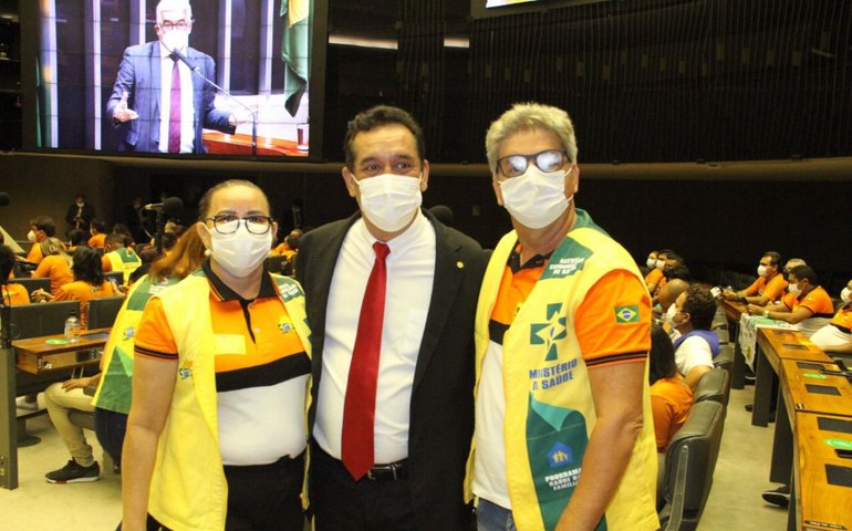 Severino Pessoa comemora derrubada do veto 44 que autoriza reajuste do piso salarial dos agentes de saúde