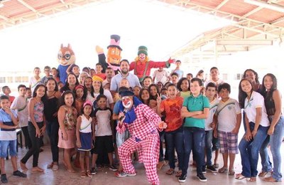 Volta às aulas em Santana do Mundaú é marcada por alegria e novidades 