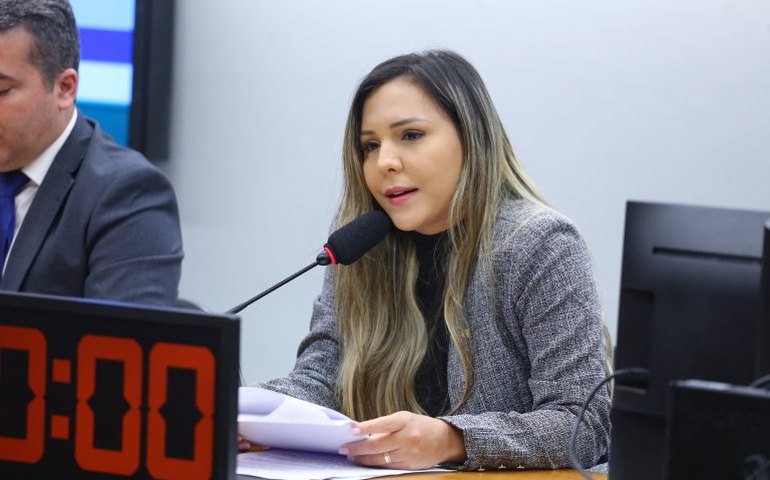 Comissão aprova exame de paternidade mesmo com registro de filiação em cartório
