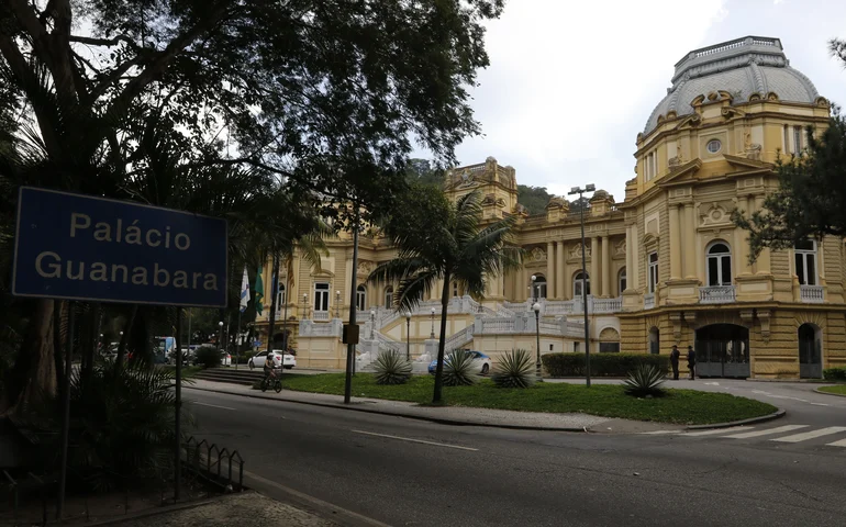 Exonerações de comissionados no governo do Rio chegam a 1.477 desde março