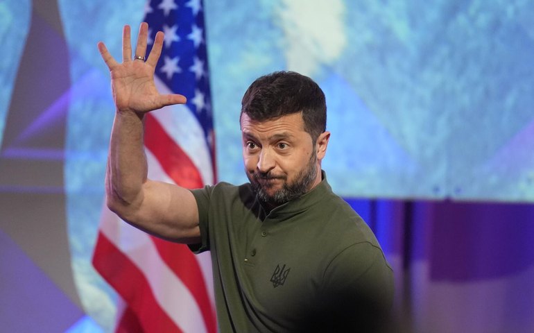 Deputado ucraniano acusa Zelensky de esperar morte de Trump para facilitar entrada na OTAN