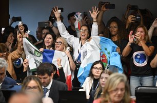 Médicas comemoram aprovação do piso. Fonte: Internet