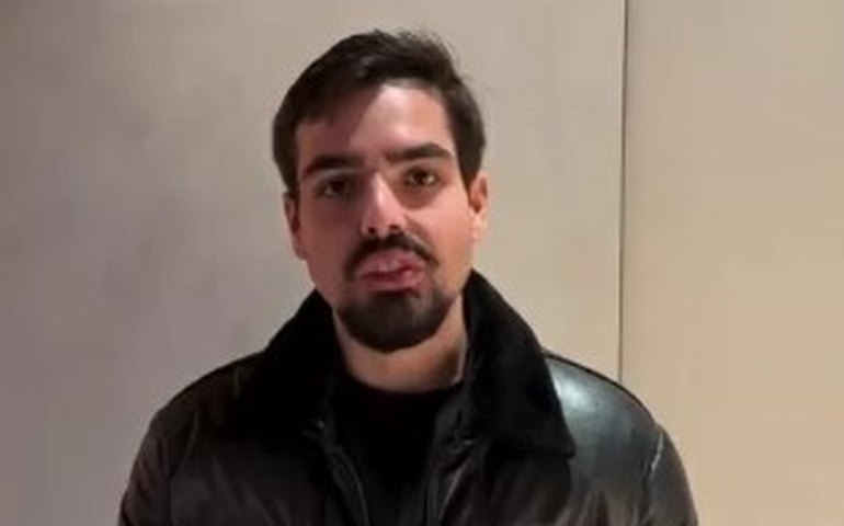 João Silva lamenta morte de Anne, filha de sua ex-namorada Schynaider Moura