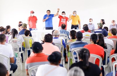Prefeito de Palmeira toma café da manhã com lideranças e trabalhadores rurais 