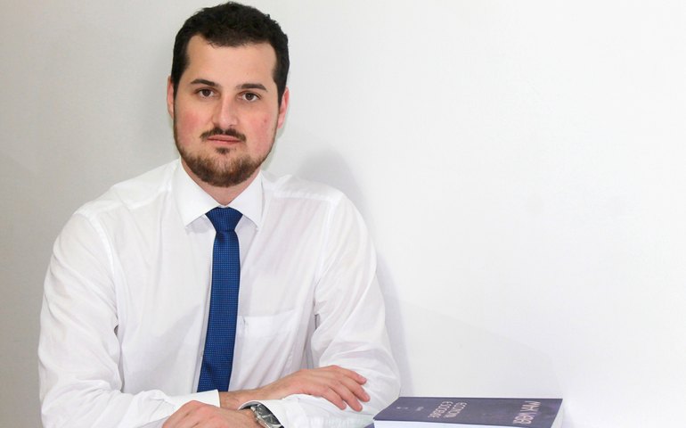 Vamos tomar a política!