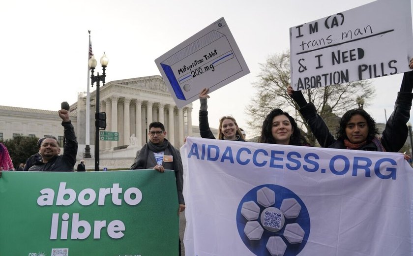 Suprema Corte dos EUA aprova acesso à pílula abortiva 