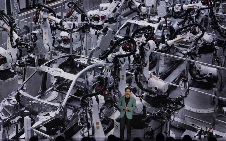 Mais competitiva que a Europa: China bate recorde de produção de carros elétricos com aumento de 34%
