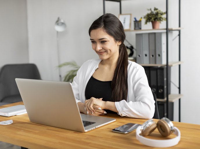 Vida digital aumenta os riscos para a Doença do Olho Seco