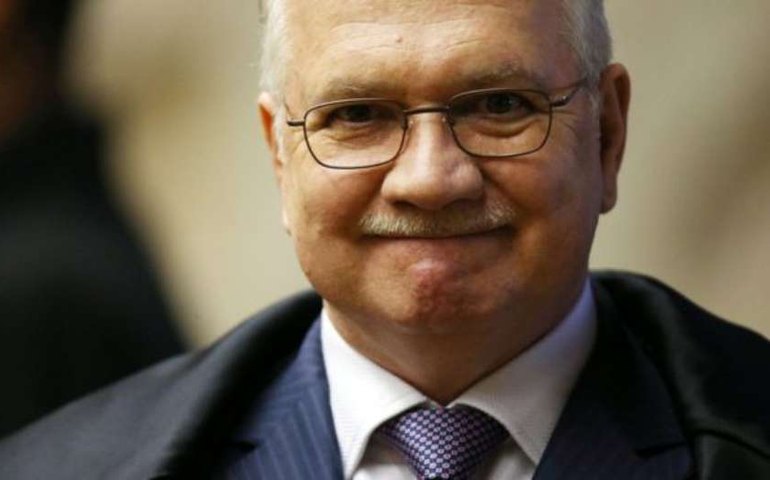 70% dos inquéritos abertos por Fachin envolvem caixa 2