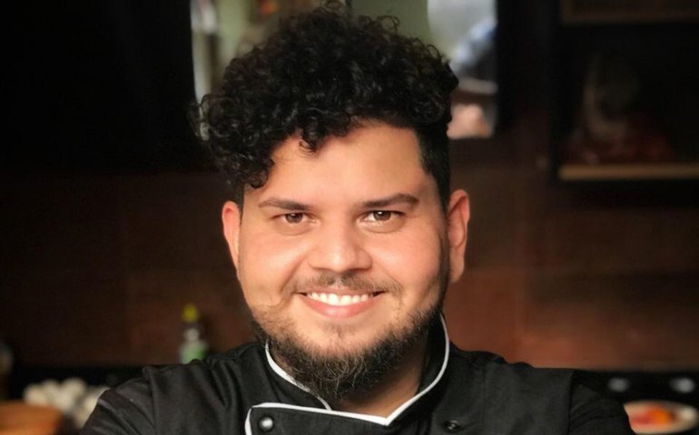 Ancestralidade, uma pitada de mel, dendê e boa dose de talento: Chef Daniel Toledo convida amantes da gastronomia para uma oficina gratuita de culinária afro