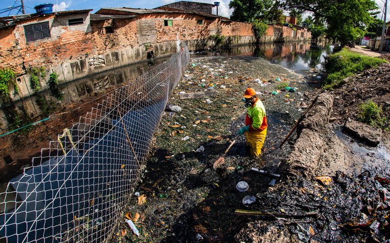 Alurb retirou mais de 5.700 toneladas de entulhos dos canais e córregos de Maceió