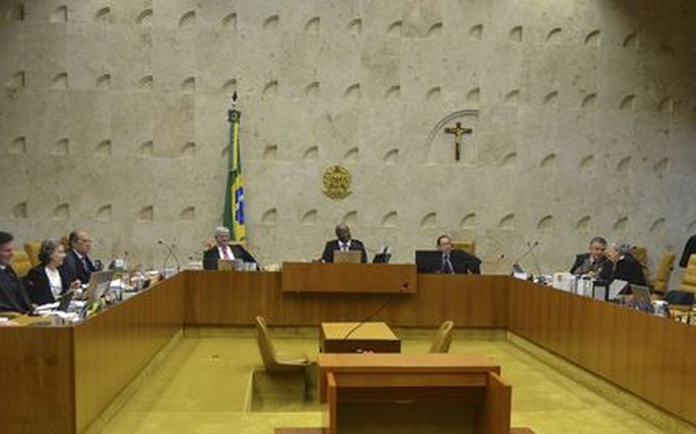 Maioria do STF vota contra doação de empresas privadas a campanhas eleitorais