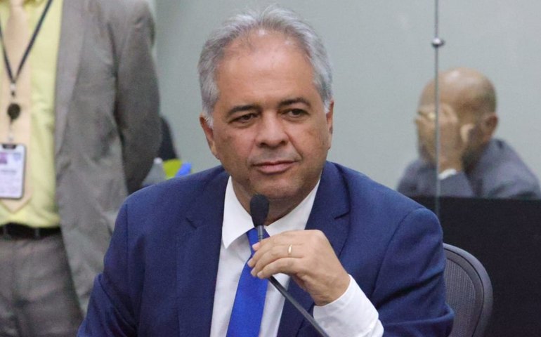 Fim das letras miúdas: Projeto que exige contas de luz e água mais legíveis é aprovado em 2º turno