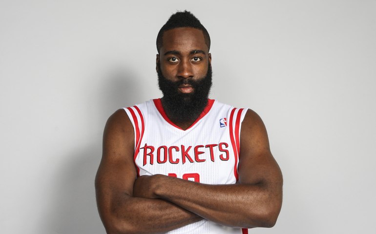 James Harden estreia nos 76ers com double-double e vitória sobre o Timberwolves