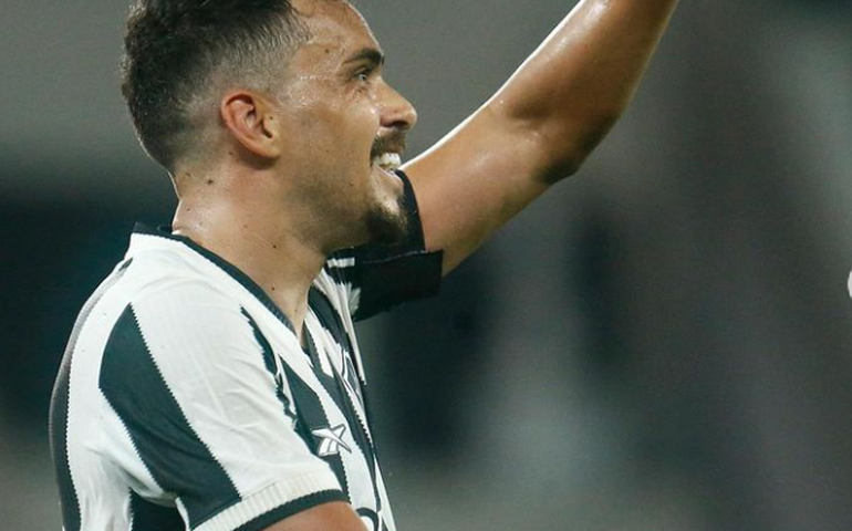 Botafogo poupa titulares e Eduardo define triunfo apertado contra o Vitória na Copa do Brasil