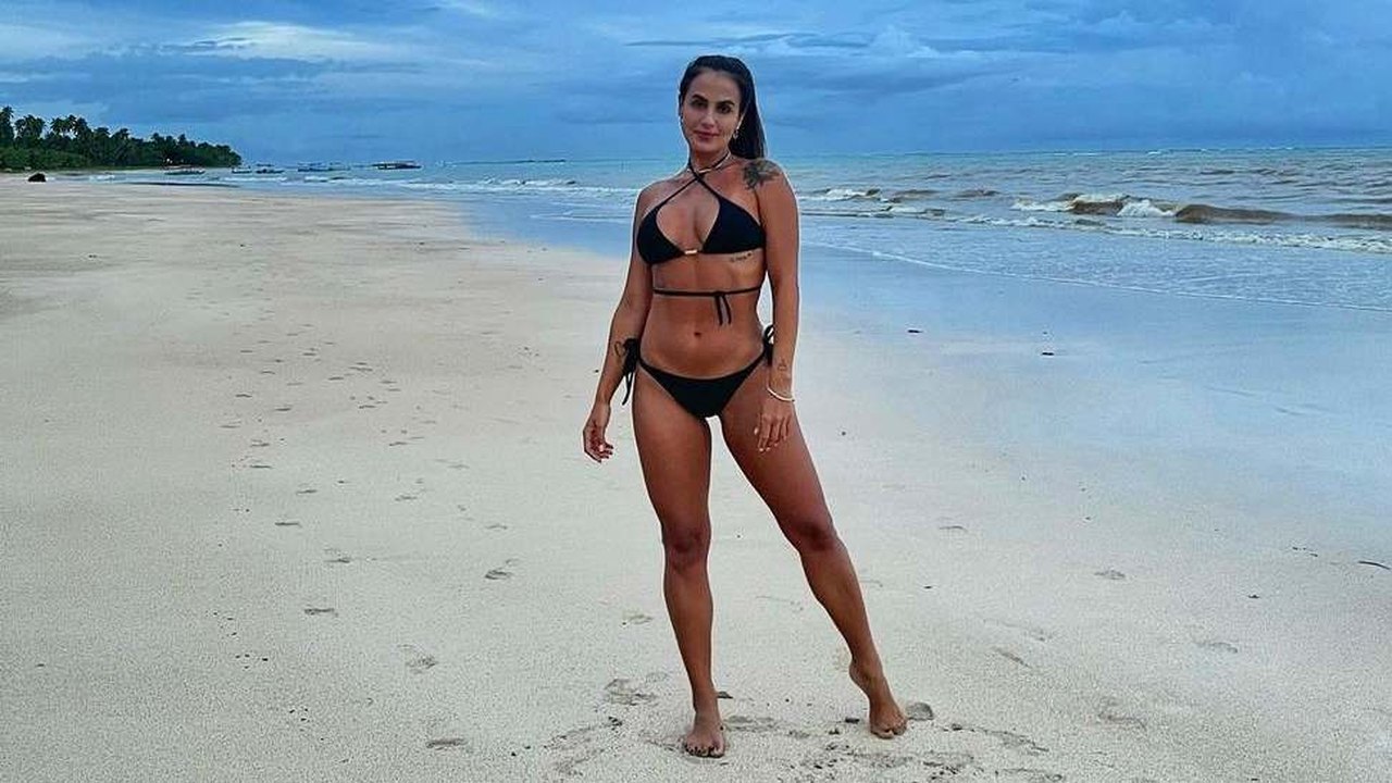 Ex-BBB Carol Peixinho é assaltada e alerta: Estão utilizando meu número pessoal