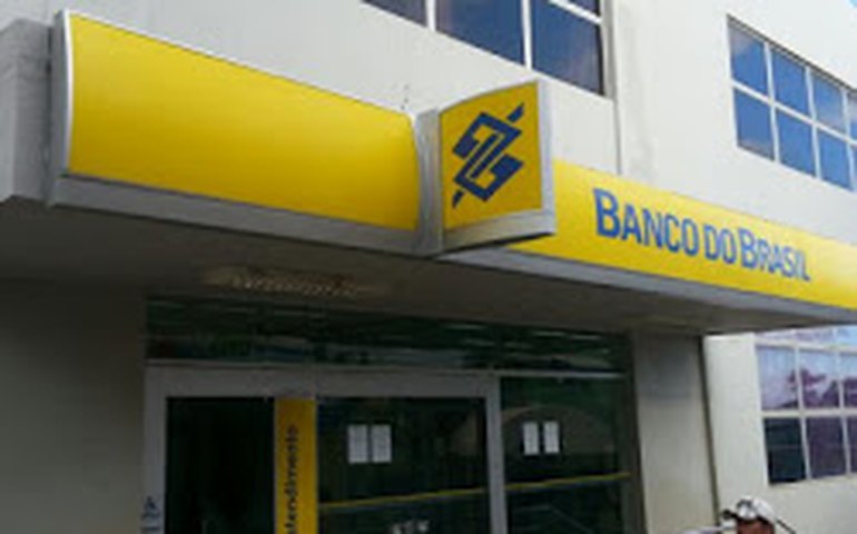 Bancos fecham amanhã (31) e reabrem na sexta-feira (02)