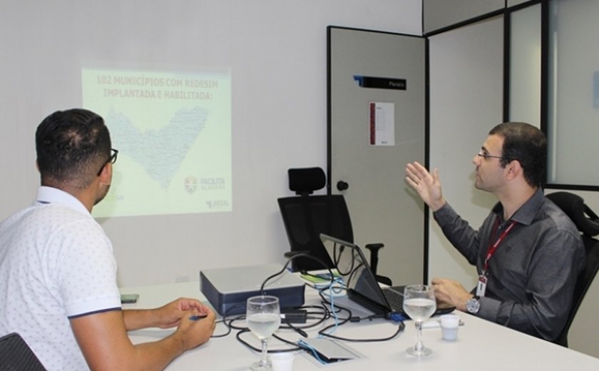 Juceal promove capacitação sobre o Portal Facilita Alagoas em Belém
