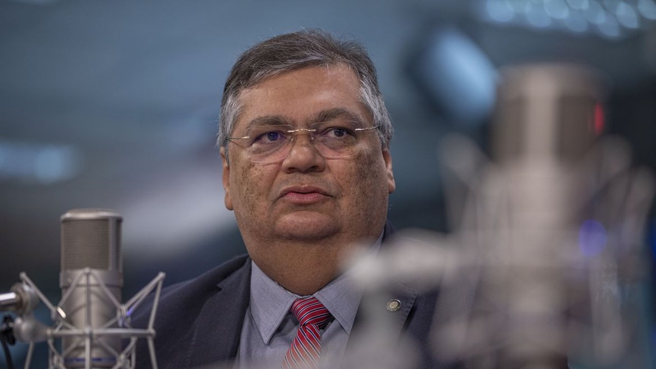 Dino diz que governo vai avaliar deixar tribunal internacional: 'Ou todos aderem ou não faz sentido'