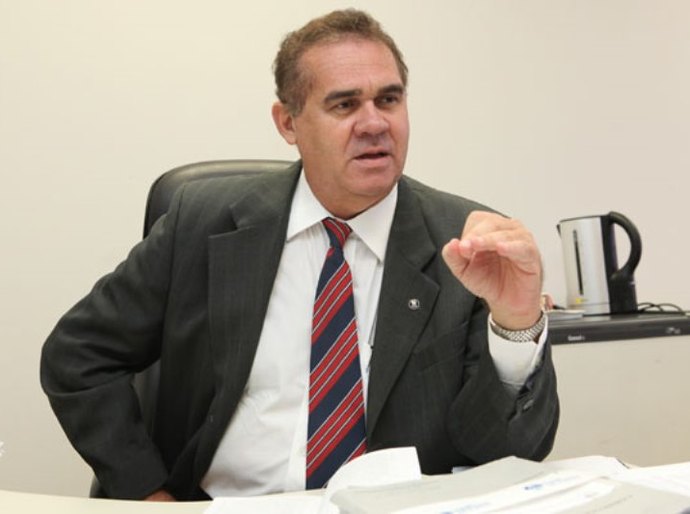 Banco deve pagar R$ 10 mil a cliente que teve cartão furtado dentro de agência