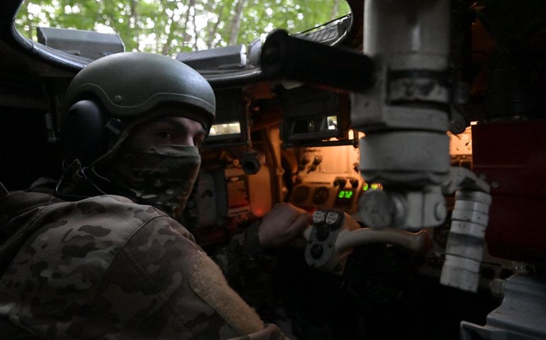 MD: Exército russo liberta povoados de Popov Yar na RPD, Kamenskoe na região de Zaporozhie e Degtyarnoe na região de Carcóvia