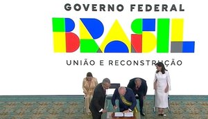 Lula assina medida que prevê isenção de impostos sobre os combustíveis durante 60 dias / Foto: Foto: R7 e A8SE