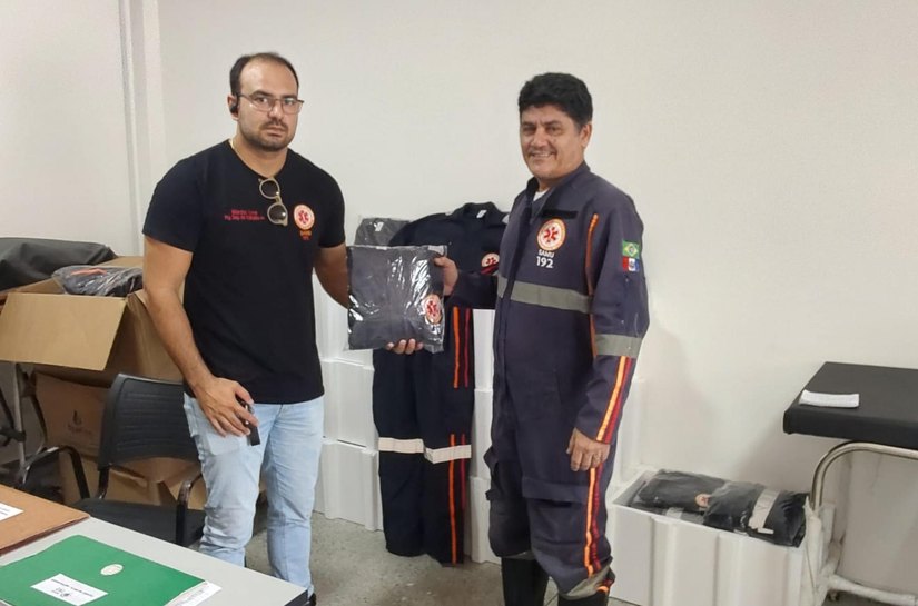 Samu inicia entrega de novos macacões aos profissionais em Alagoas