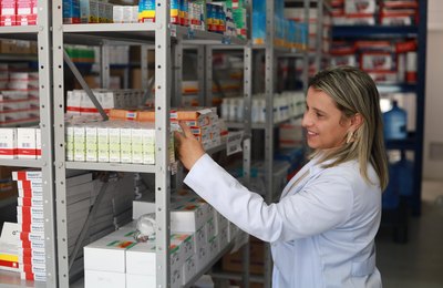 Hospital Metropolitano de Alagoas oferece assistência farmacêutica individualizada aos pacientes internos