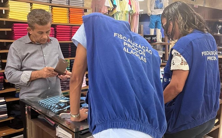 Procon Alagoas se une à Defensoria Pública em atendimento à comunidade do Canaã