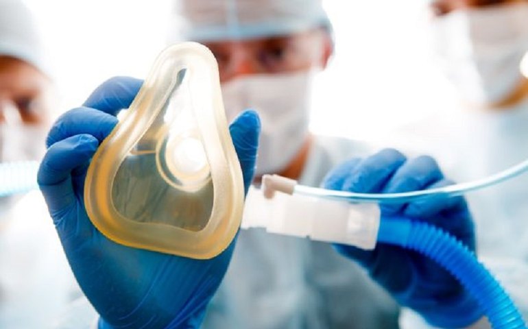 Sedativos para intubar ficam escassos e até 287% mais caros, dizem hospitais