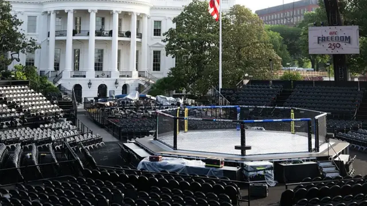 UFC na Casa Branca tem nocautes em todas as lutas e zebra de Gaethje no duelo principal