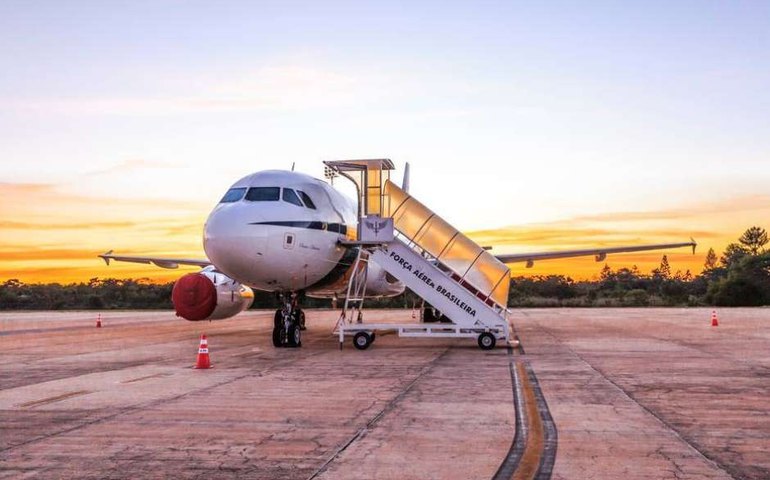 Governo estende em 30 dias restrição à entrada de estrangeiros por via aérea